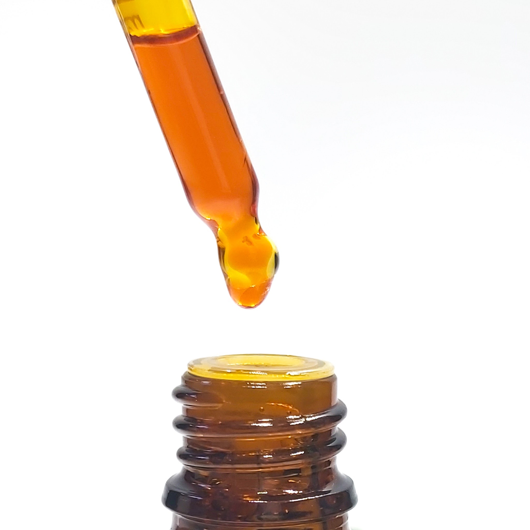 BAO Laboratory Midnight Mirage Antioxidation Facial Oil dropper shot on a white background - natural beauty review by Beauty Folio - Cert Clean Judge 2022